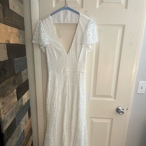 Lulus White Lace Wedding Dress - Size Large - Never Worn - Tags On